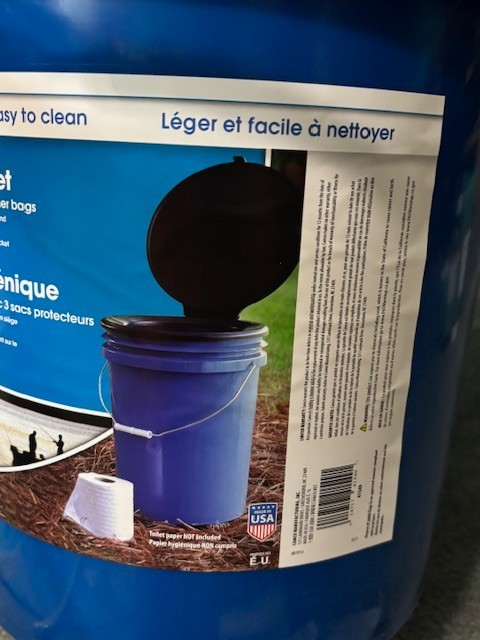 NEW CAMCO 5 GAL TOILET BUCKET W/SEAT + 63 TOILET WASTE BAGS CAMPING HIKING