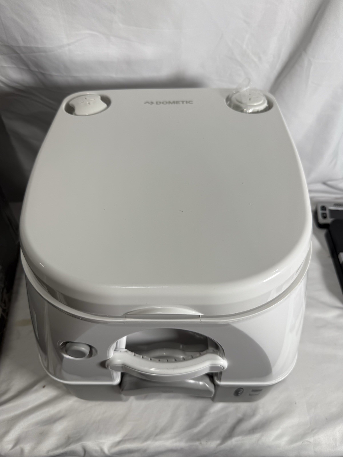 Dometic 972 Portable Toilet – Gray 2.6 Gallon New Open Box