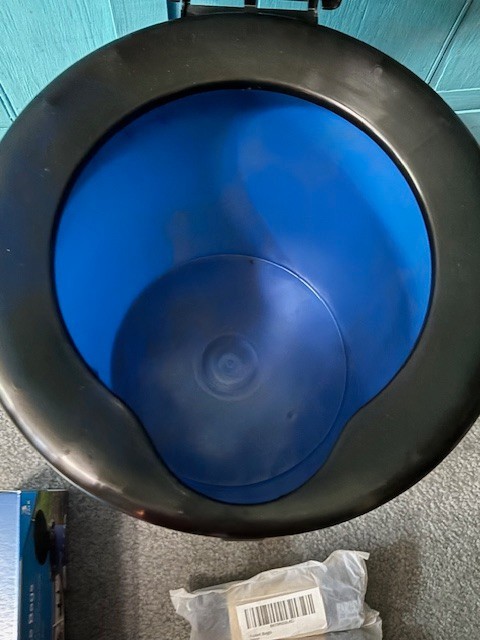 NEW CAMCO 5 GAL TOILET BUCKET W/SEAT + 63 TOILET WASTE BAGS CAMPING HIKING