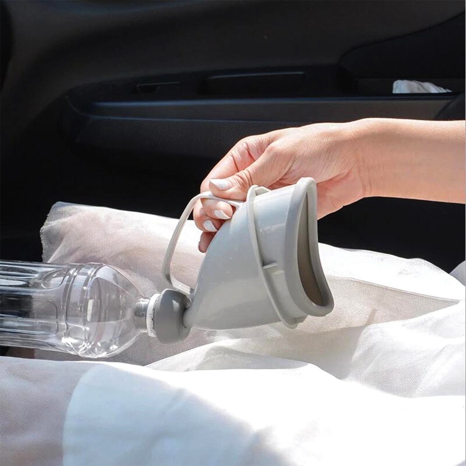 Camping Portable Female Urinal Device Reusable Cup Urination Funnel For Women