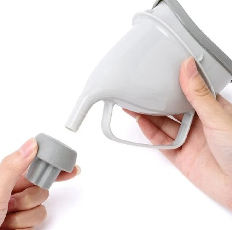 1pc Portable Unisex Urinal Funnel Travel Camping Aid For Man Woman Children