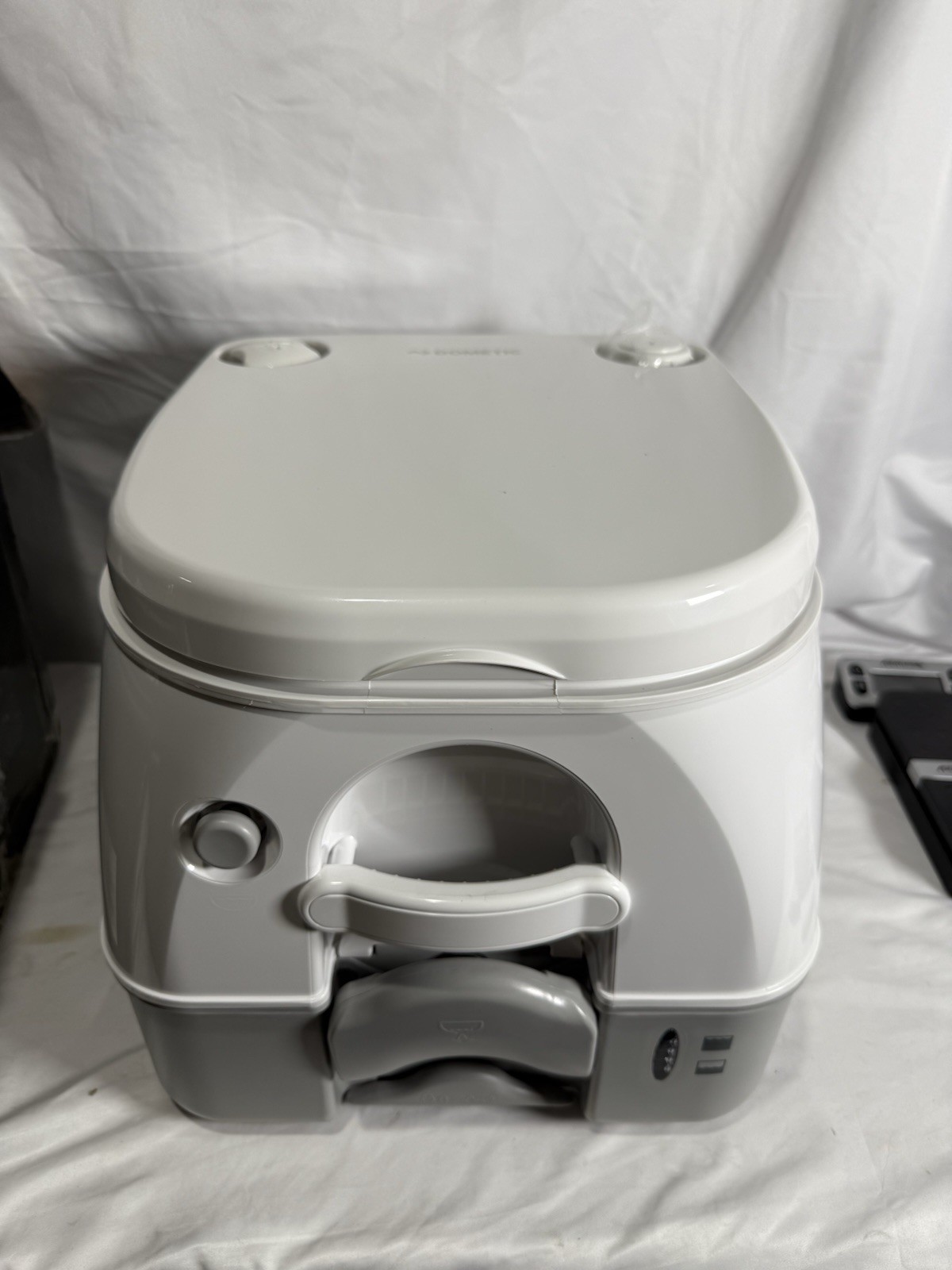 Dometic 972 Portable Toilet – Gray 2.6 Gallon New Open Box