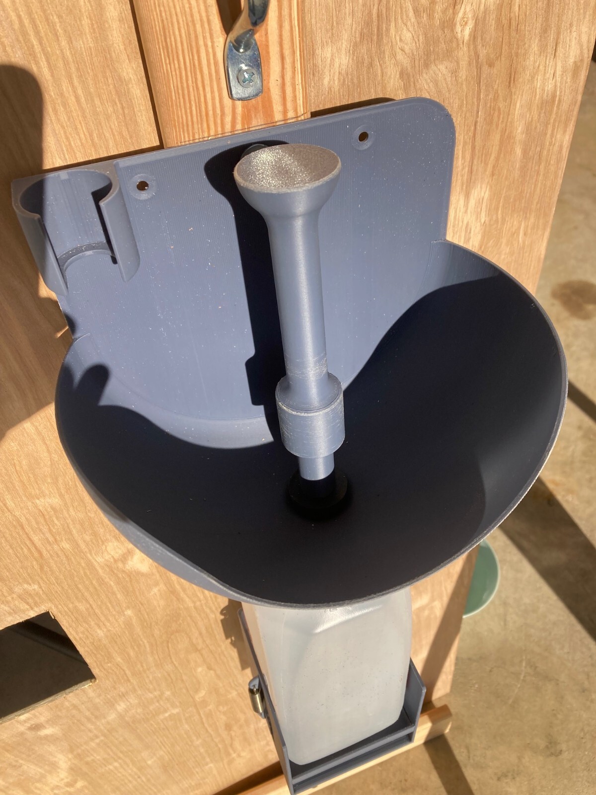 PeezyGo portable Urinal, Garage, Camping, Basement Toilet Seals odors No drain