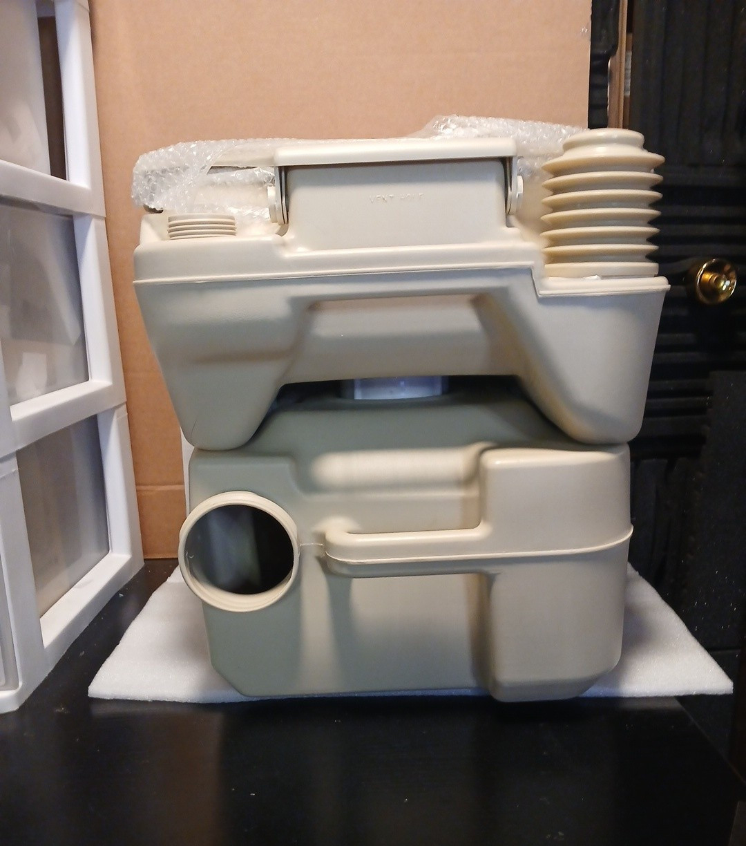 Dometic SaniPottie Tall Portable Toilet 5-gallon Waste Tank – Parchment 966 [G3]